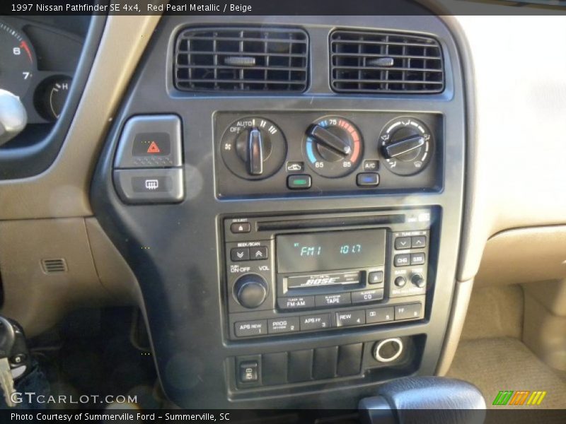 Red Pearl Metallic / Beige 1997 Nissan Pathfinder SE 4x4