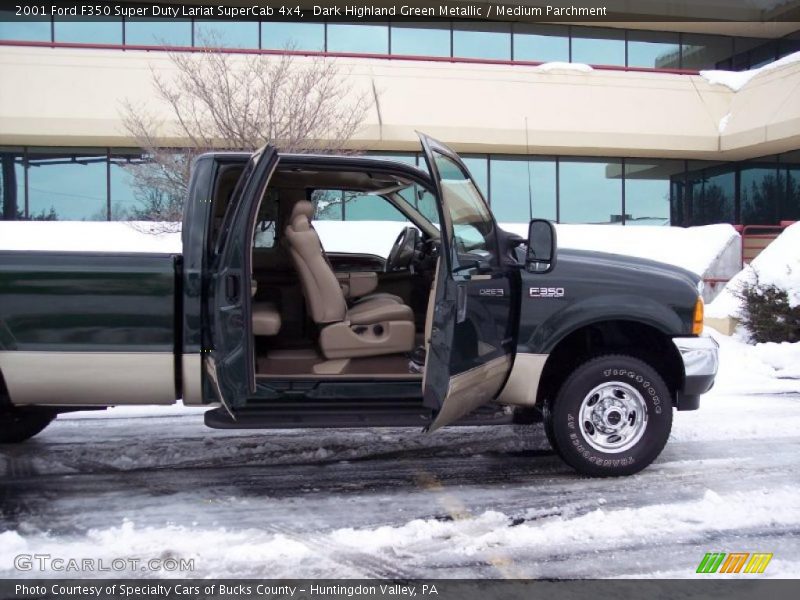 Dark Highland Green Metallic / Medium Parchment 2001 Ford F350 Super Duty Lariat SuperCab 4x4