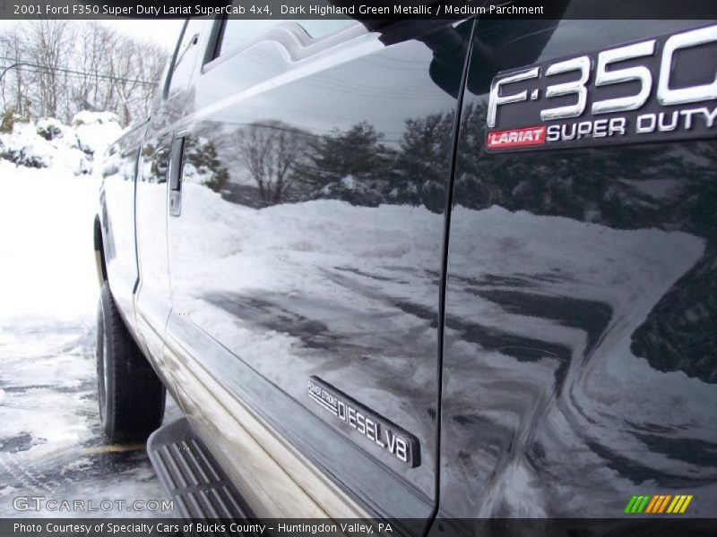Dark Highland Green Metallic / Medium Parchment 2001 Ford F350 Super Duty Lariat SuperCab 4x4