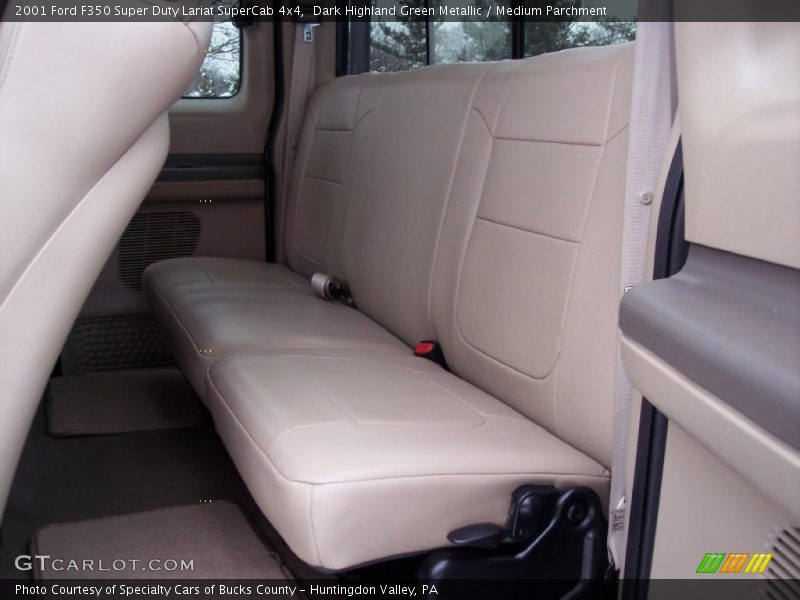 Dark Highland Green Metallic / Medium Parchment 2001 Ford F350 Super Duty Lariat SuperCab 4x4