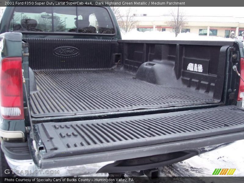 Dark Highland Green Metallic / Medium Parchment 2001 Ford F350 Super Duty Lariat SuperCab 4x4