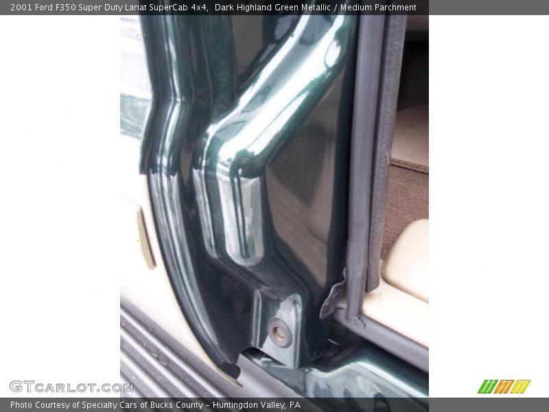 Dark Highland Green Metallic / Medium Parchment 2001 Ford F350 Super Duty Lariat SuperCab 4x4