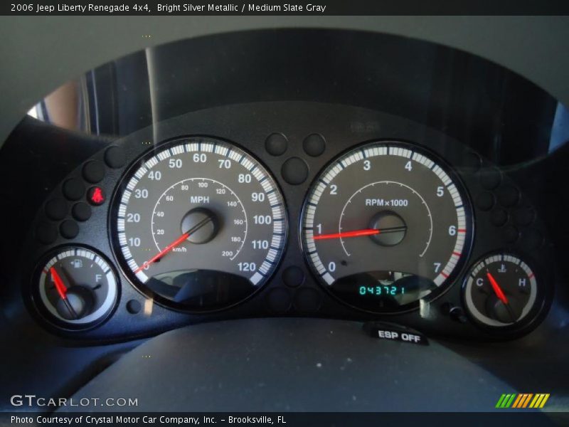 Bright Silver Metallic / Medium Slate Gray 2006 Jeep Liberty Renegade 4x4