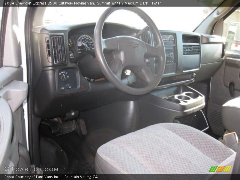 Summit White / Medium Dark Pewter 2004 Chevrolet Express 3500 Cutaway Moving Van