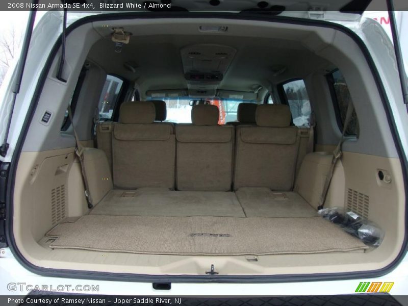 Blizzard White / Almond 2008 Nissan Armada SE 4x4