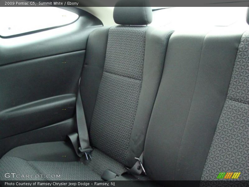 Summit White / Ebony 2009 Pontiac G5