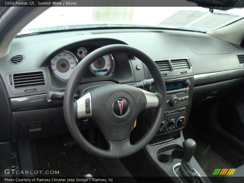 Summit White / Ebony 2009 Pontiac G5