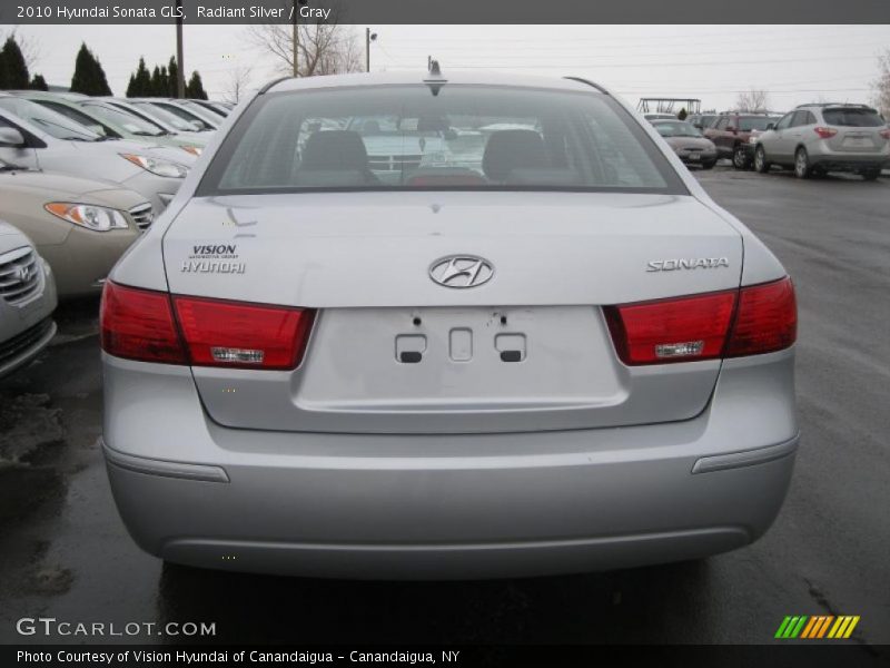 Radiant Silver / Gray 2010 Hyundai Sonata GLS