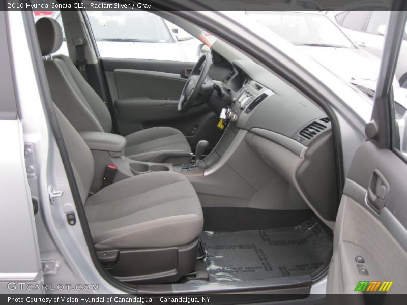 Radiant Silver / Gray 2010 Hyundai Sonata GLS