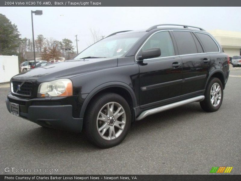 Front 3/4 View of 2004 XC90 T6 AWD