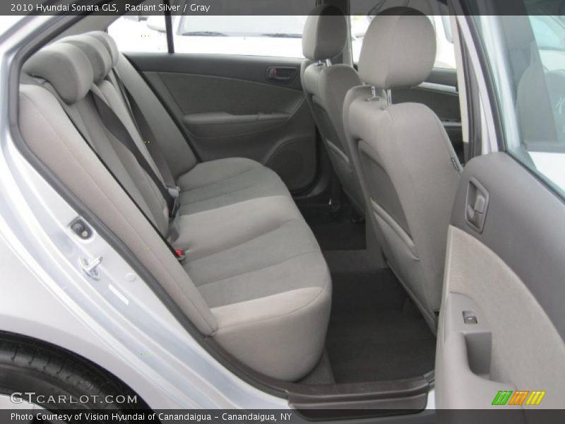 Radiant Silver / Gray 2010 Hyundai Sonata GLS