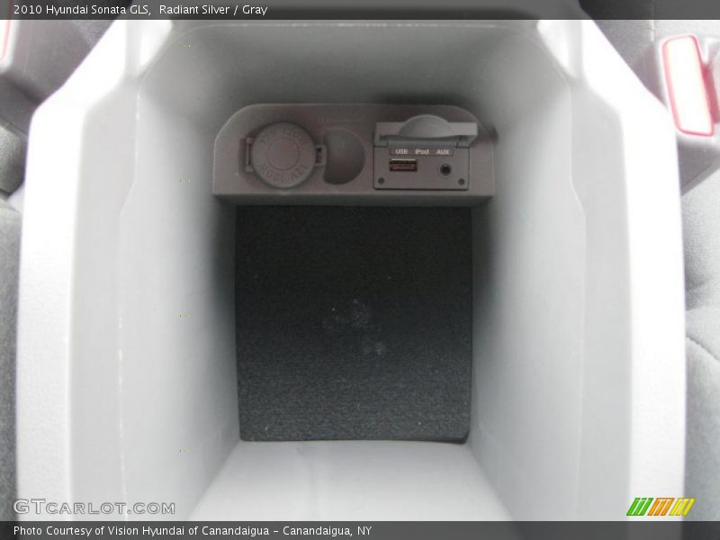 Radiant Silver / Gray 2010 Hyundai Sonata GLS
