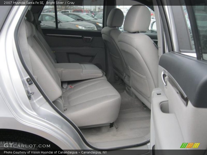 Bright Silver / Gray 2007 Hyundai Santa Fe SE