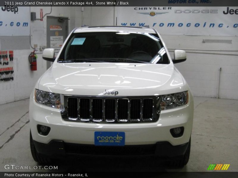 Stone White / Black 2011 Jeep Grand Cherokee Laredo X Package 4x4