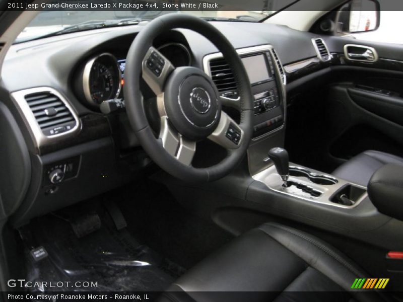 Stone White / Black 2011 Jeep Grand Cherokee Laredo X Package 4x4