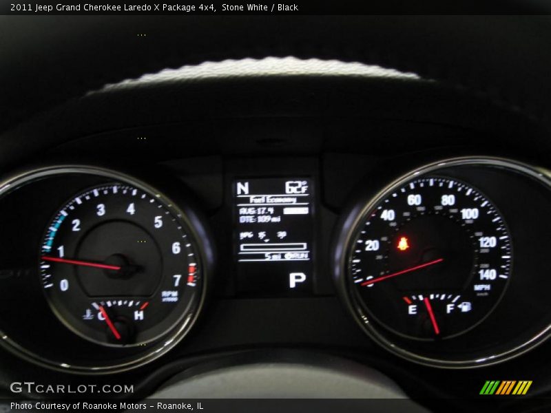 Stone White / Black 2011 Jeep Grand Cherokee Laredo X Package 4x4