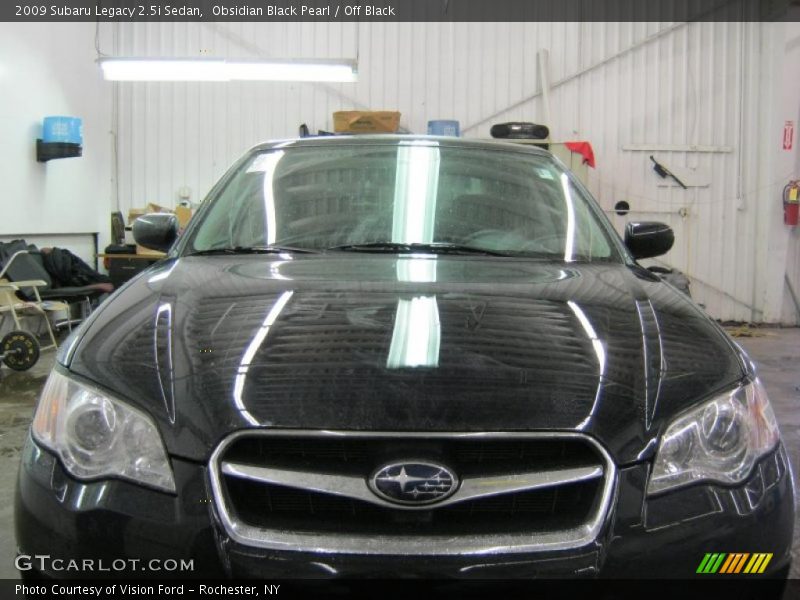 Obsidian Black Pearl / Off Black 2009 Subaru Legacy 2.5i Sedan
