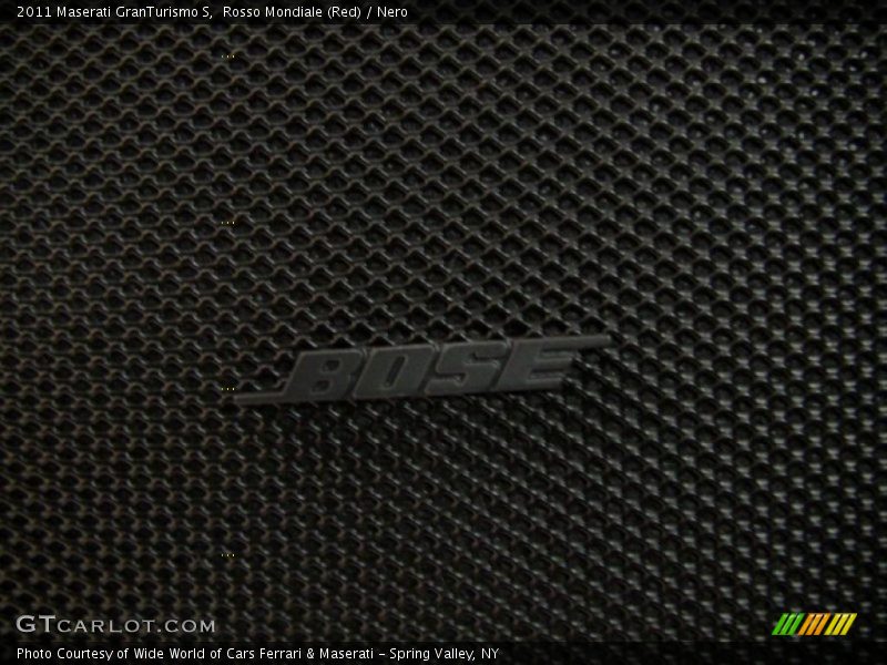 Rosso Mondiale (Red) / Nero 2011 Maserati GranTurismo S
