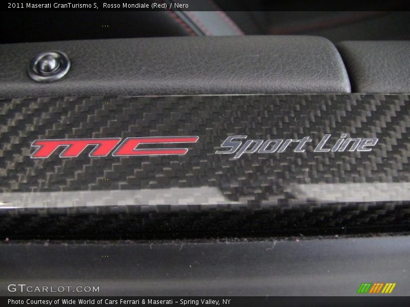 Rosso Mondiale (Red) / Nero 2011 Maserati GranTurismo S