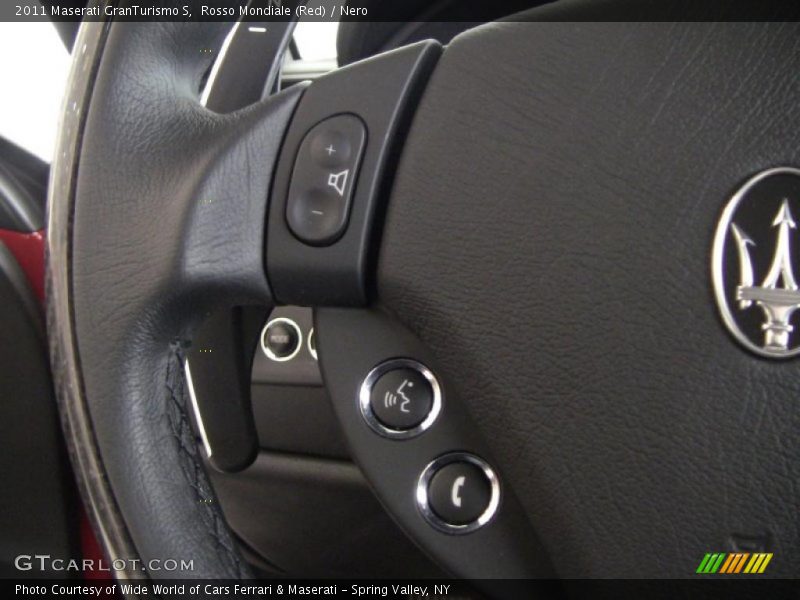 Rosso Mondiale (Red) / Nero 2011 Maserati GranTurismo S