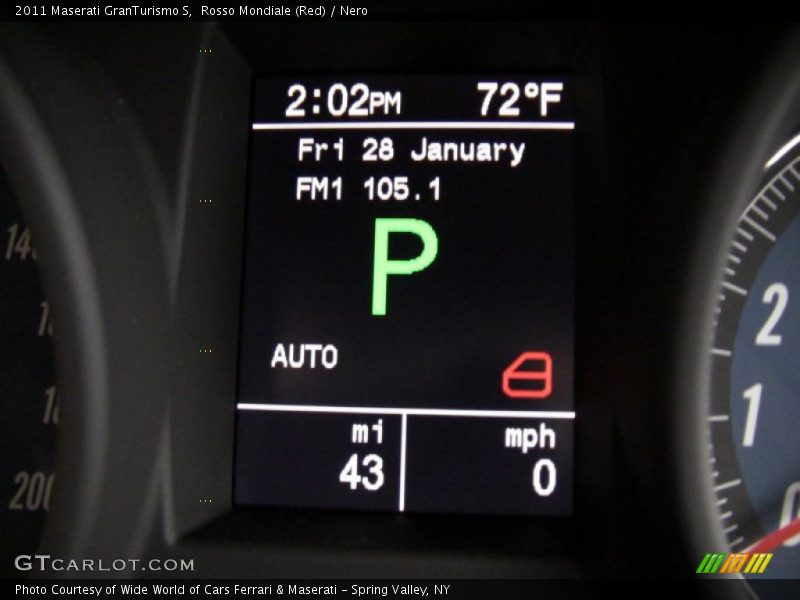 Rosso Mondiale (Red) / Nero 2011 Maserati GranTurismo S