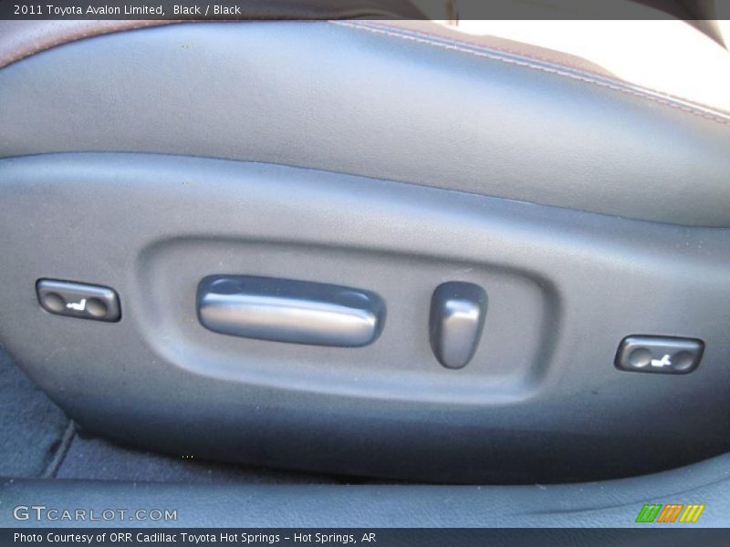 Black / Black 2011 Toyota Avalon Limited