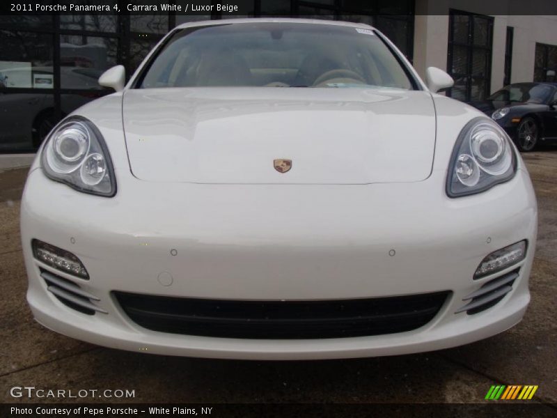Carrara White / Luxor Beige 2011 Porsche Panamera 4