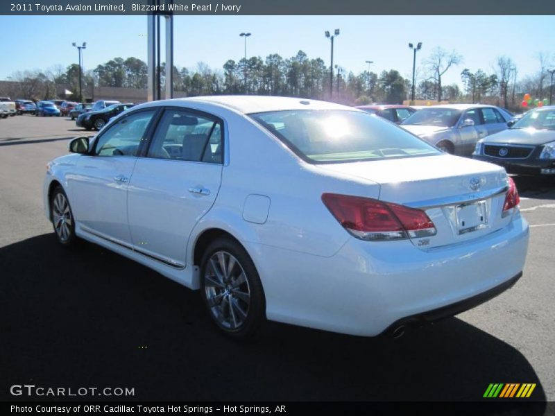 Blizzard White Pearl / Ivory 2011 Toyota Avalon Limited