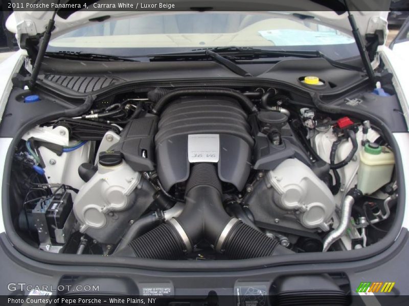 Carrara White / Luxor Beige 2011 Porsche Panamera 4