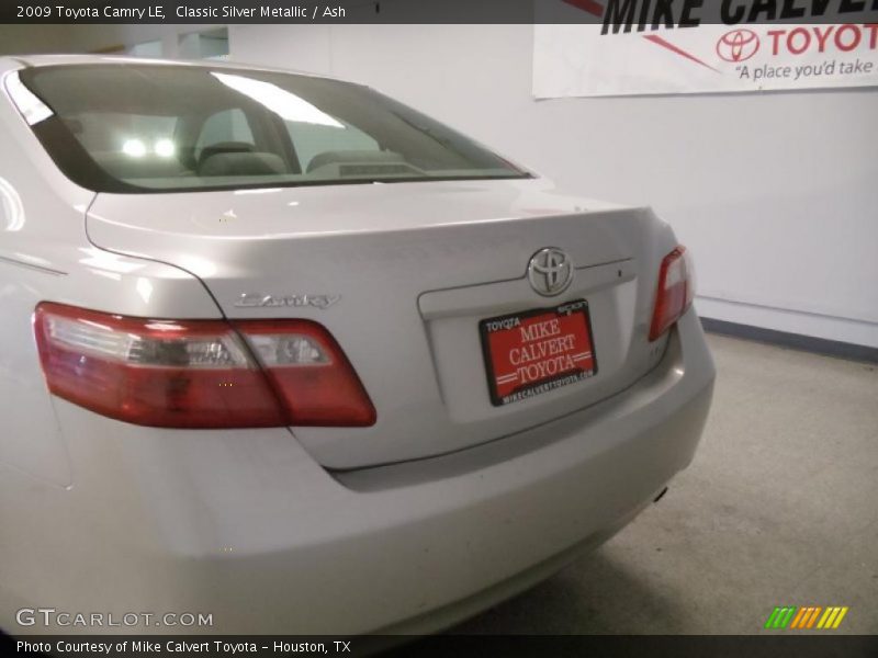 Classic Silver Metallic / Ash 2009 Toyota Camry LE