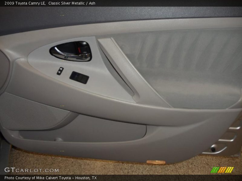Classic Silver Metallic / Ash 2009 Toyota Camry LE