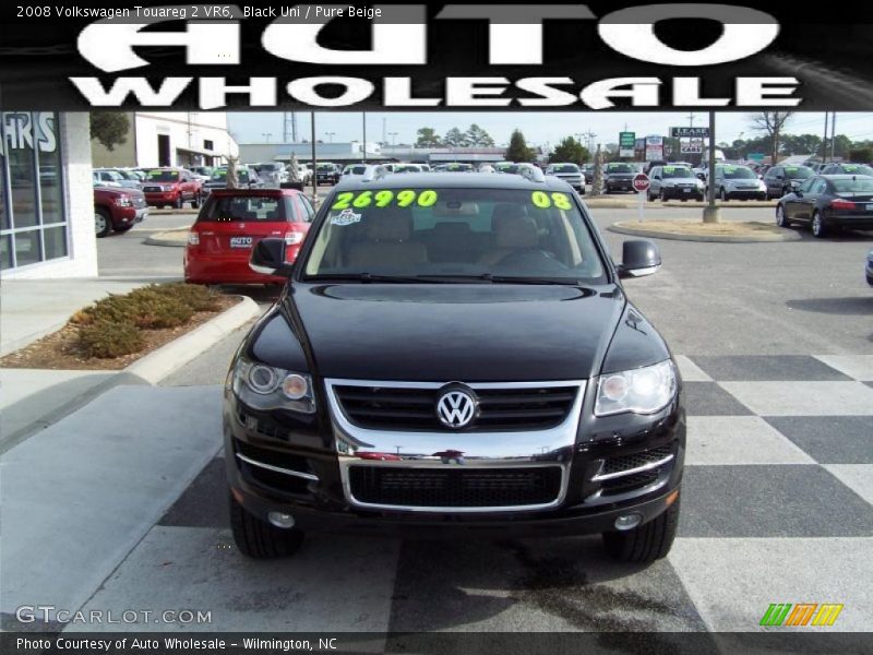 Black Uni / Pure Beige 2008 Volkswagen Touareg 2 VR6