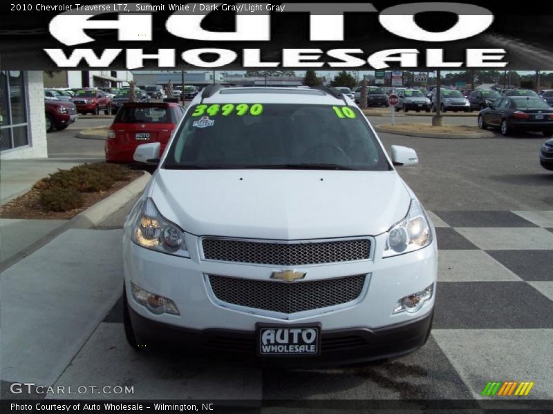 Summit White / Dark Gray/Light Gray 2010 Chevrolet Traverse LTZ