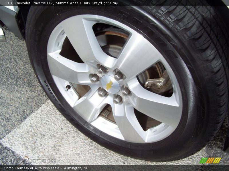 Summit White / Dark Gray/Light Gray 2010 Chevrolet Traverse LTZ