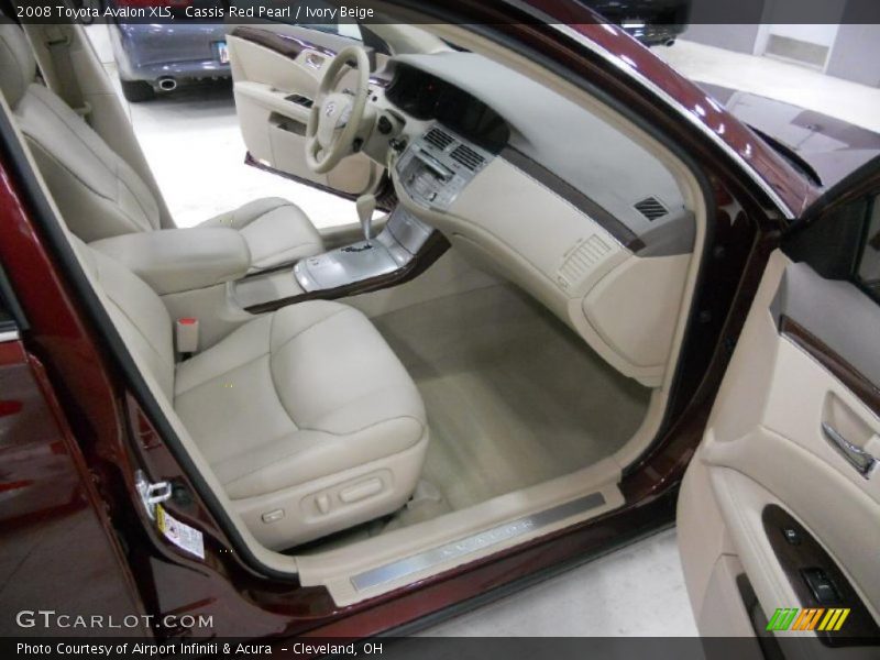 Cassis Red Pearl / Ivory Beige 2008 Toyota Avalon XLS