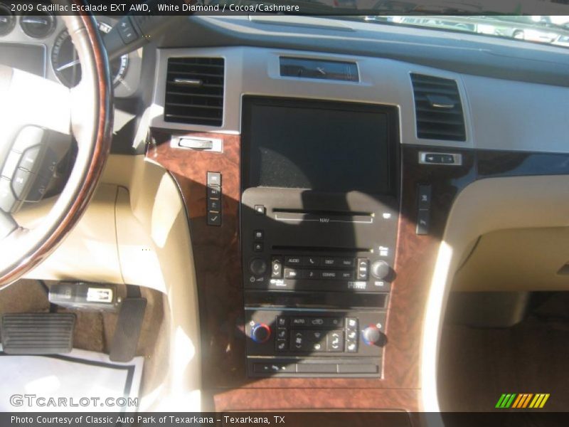 White Diamond / Cocoa/Cashmere 2009 Cadillac Escalade EXT AWD