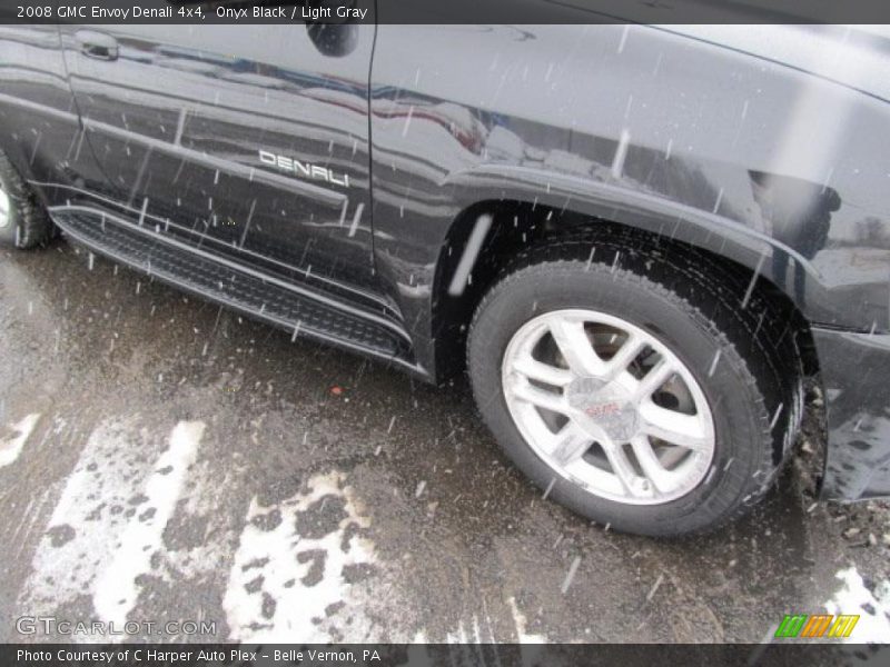 Onyx Black / Light Gray 2008 GMC Envoy Denali 4x4