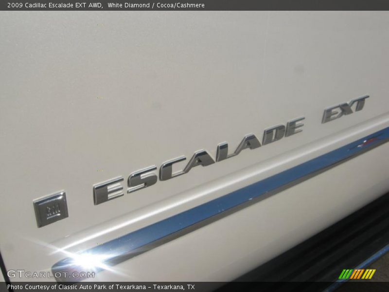  2009 Escalade EXT AWD Logo