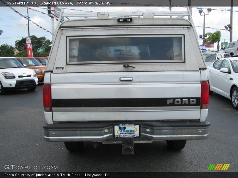 Oxford White / Grey 1996 Ford F250 XL Extended Cab 4x4