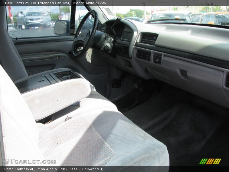 Oxford White / Grey 1996 Ford F250 XL Extended Cab 4x4