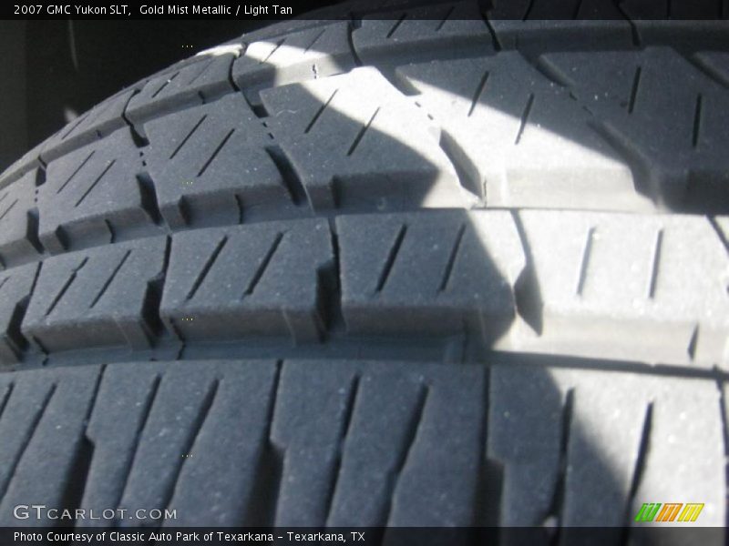 Gold Mist Metallic / Light Tan 2007 GMC Yukon SLT