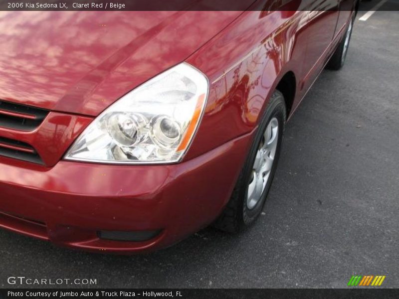 Claret Red / Beige 2006 Kia Sedona LX