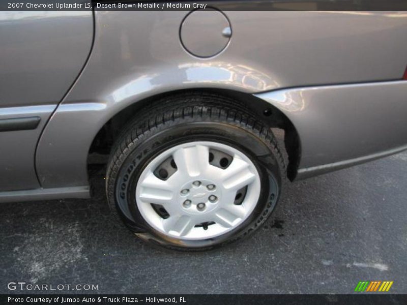 Desert Brown Metallic / Medium Gray 2007 Chevrolet Uplander LS