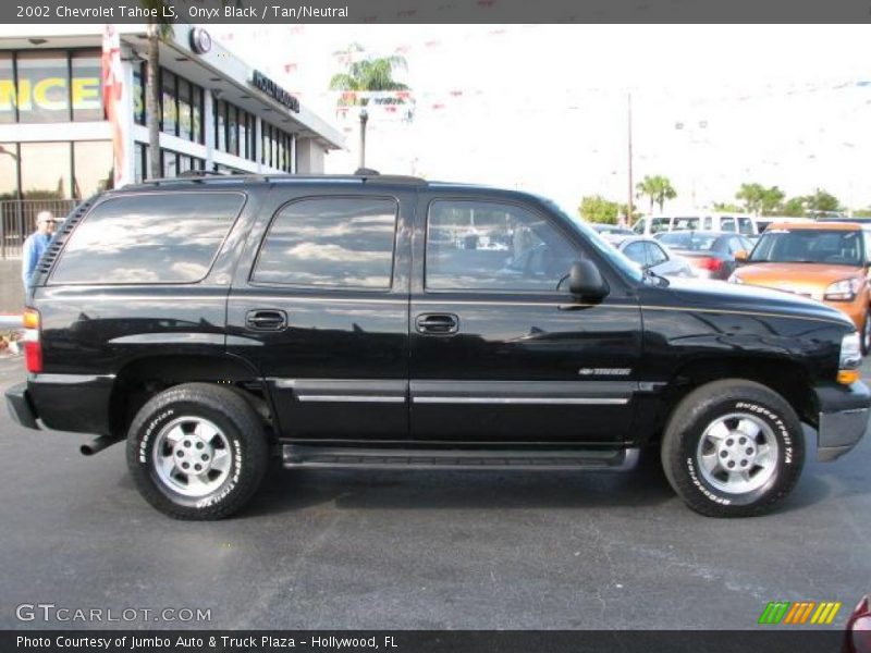 Onyx Black / Tan/Neutral 2002 Chevrolet Tahoe LS