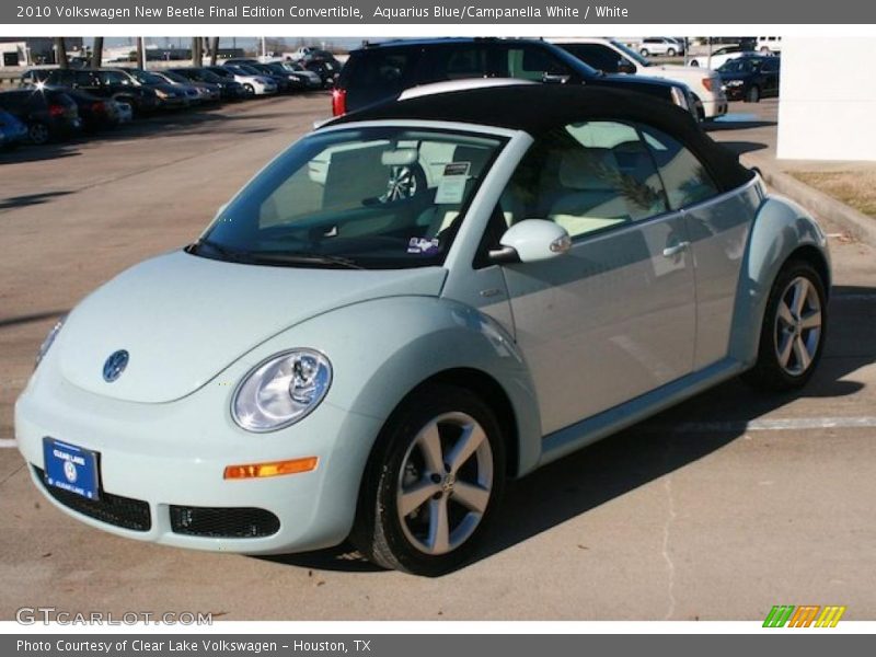 Front 3/4 View of 2010 New Beetle Final Edition Convertible