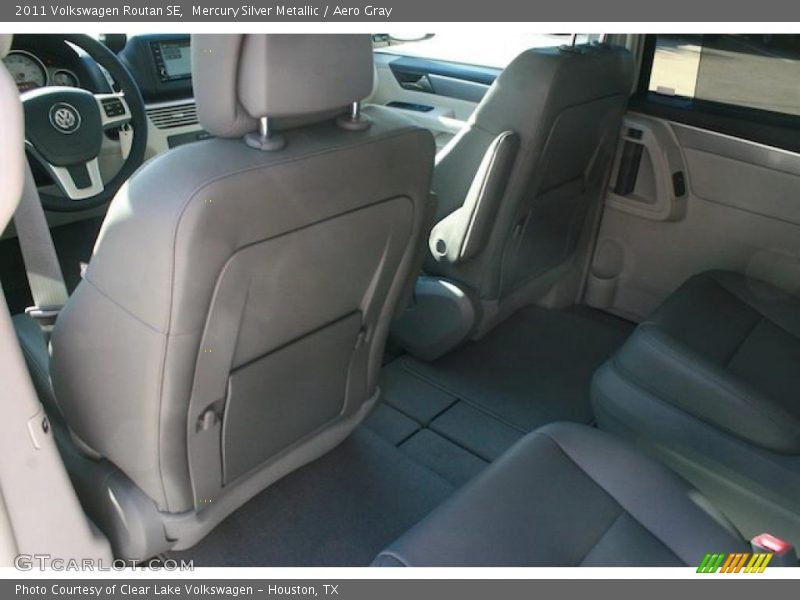 Mercury Silver Metallic / Aero Gray 2011 Volkswagen Routan SE