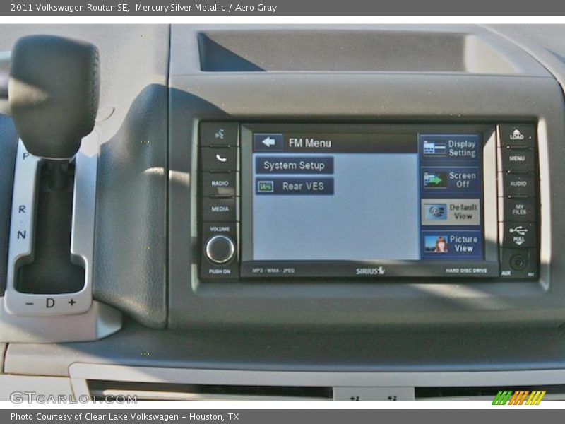 Mercury Silver Metallic / Aero Gray 2011 Volkswagen Routan SE