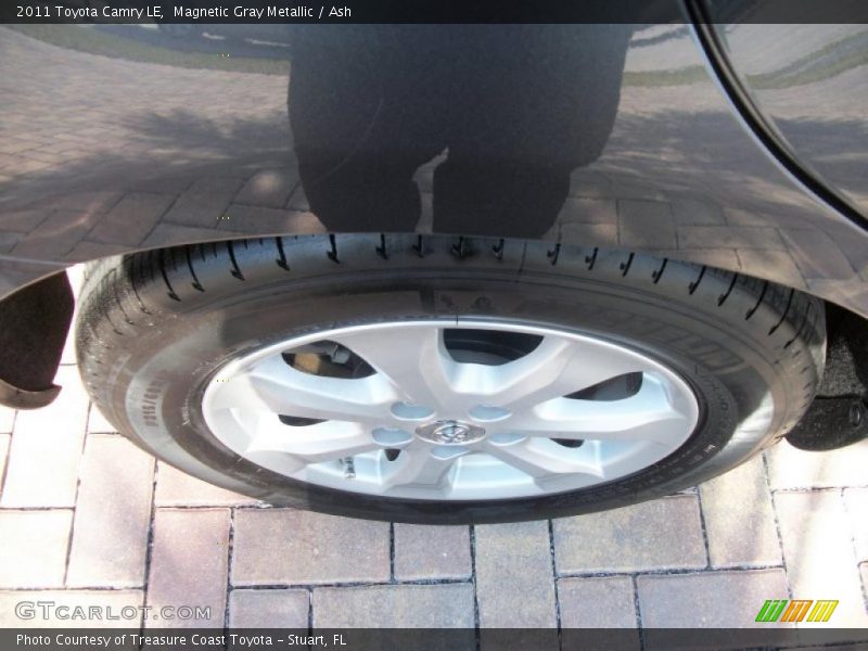 Magnetic Gray Metallic / Ash 2011 Toyota Camry LE