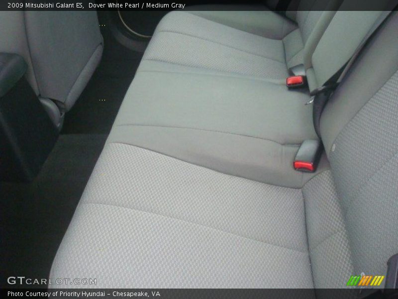 Dover White Pearl / Medium Gray 2009 Mitsubishi Galant ES
