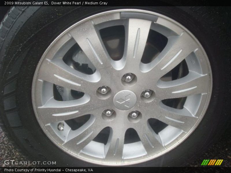 Dover White Pearl / Medium Gray 2009 Mitsubishi Galant ES